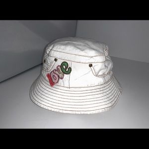 Woman’s/girl’s LOVE bucket hat